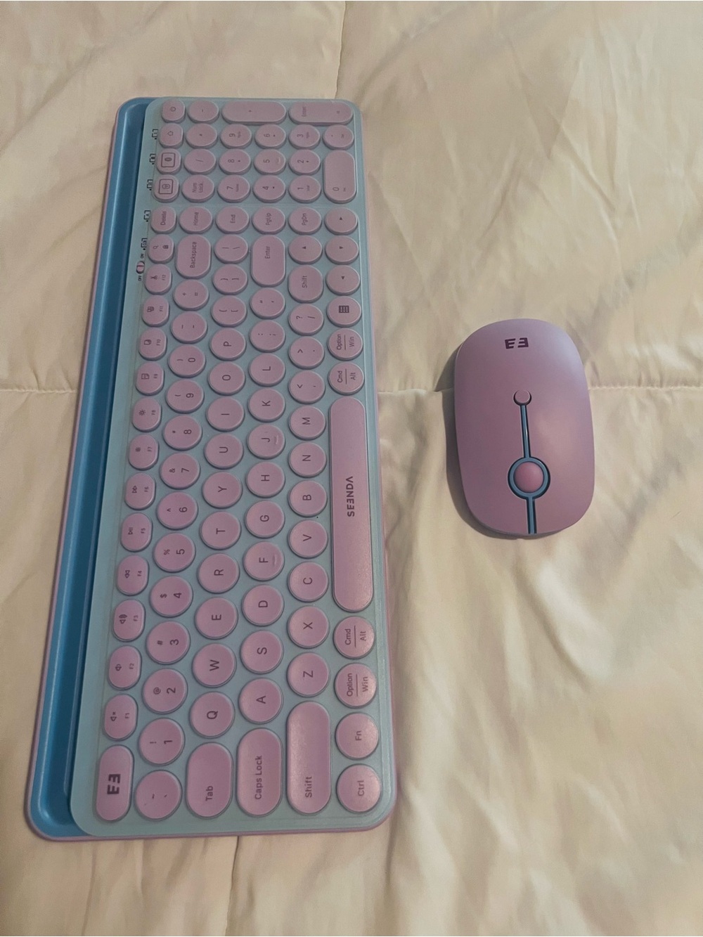 Wireless Pink Keyboard and Mouse Combo - Stylish Compact Set